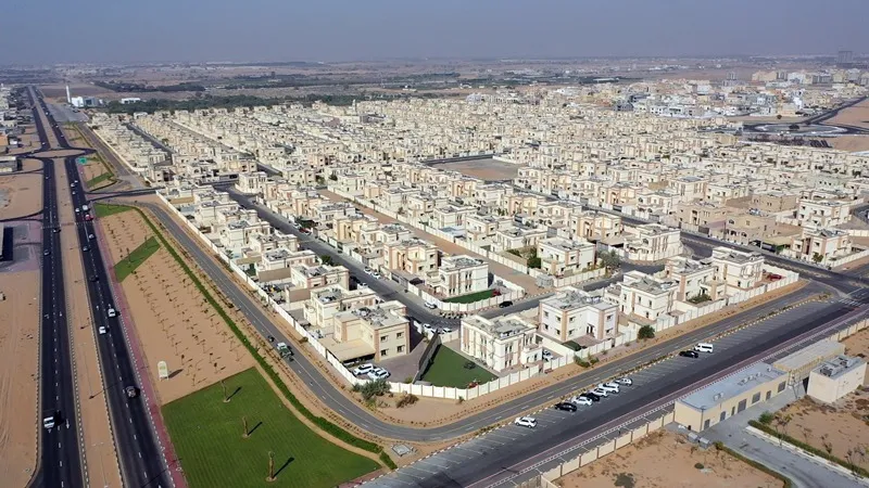وزارة الطاقة والبنية التحتية تطلق مبادرة لدعم إسكان كبار المواطنين وتوفير حماية تأمينية خاصة للقروض الإسكانية